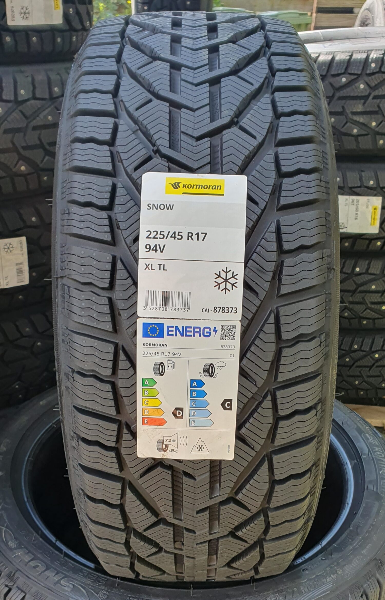 225/45R17 Kormoran Snow